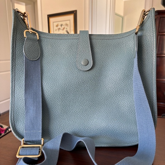 August Patti Cross-Body Mist Blue - Picture 1 of 5